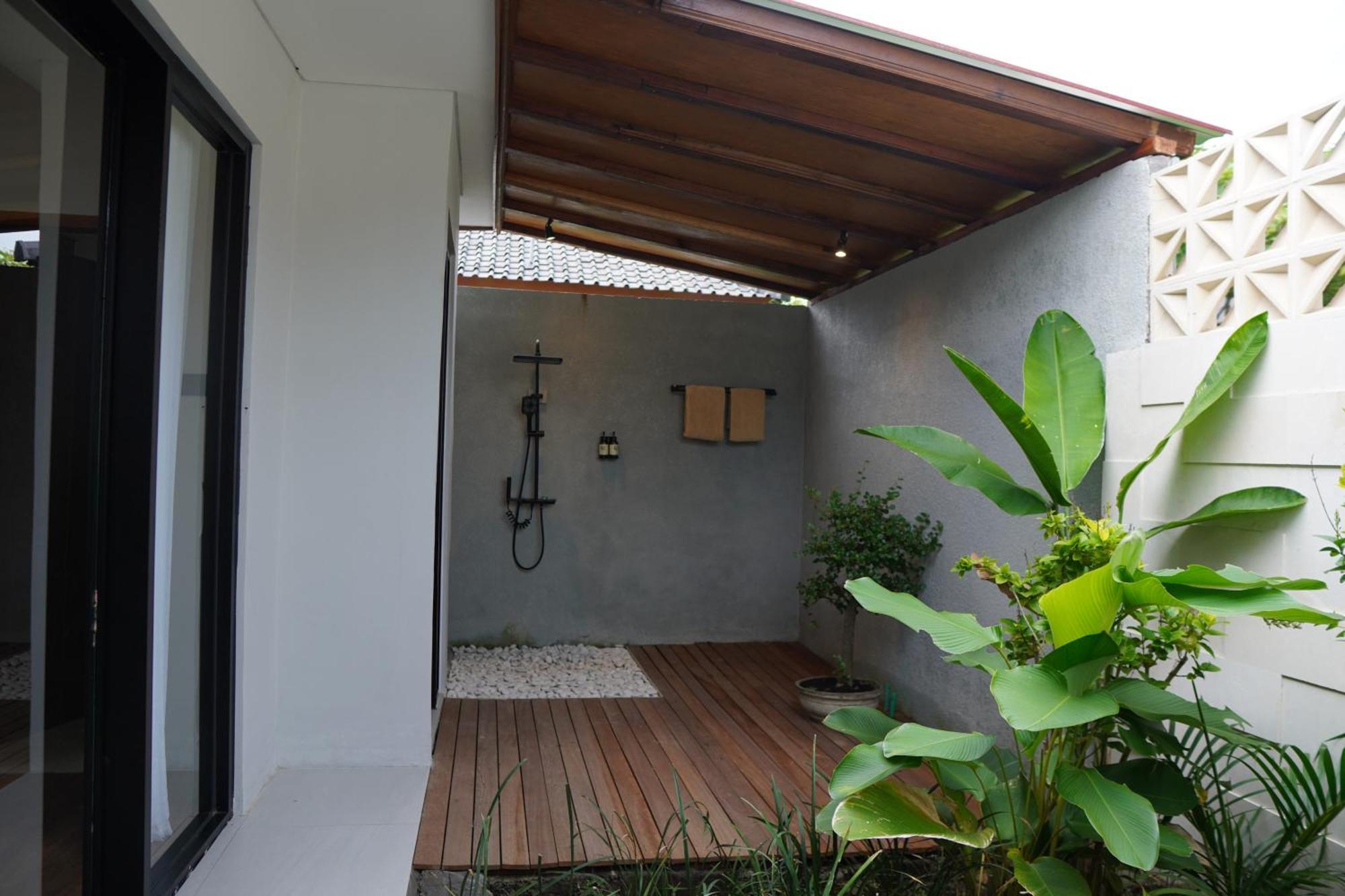 Lovina Haven Boutique Resort エクステリア 写真