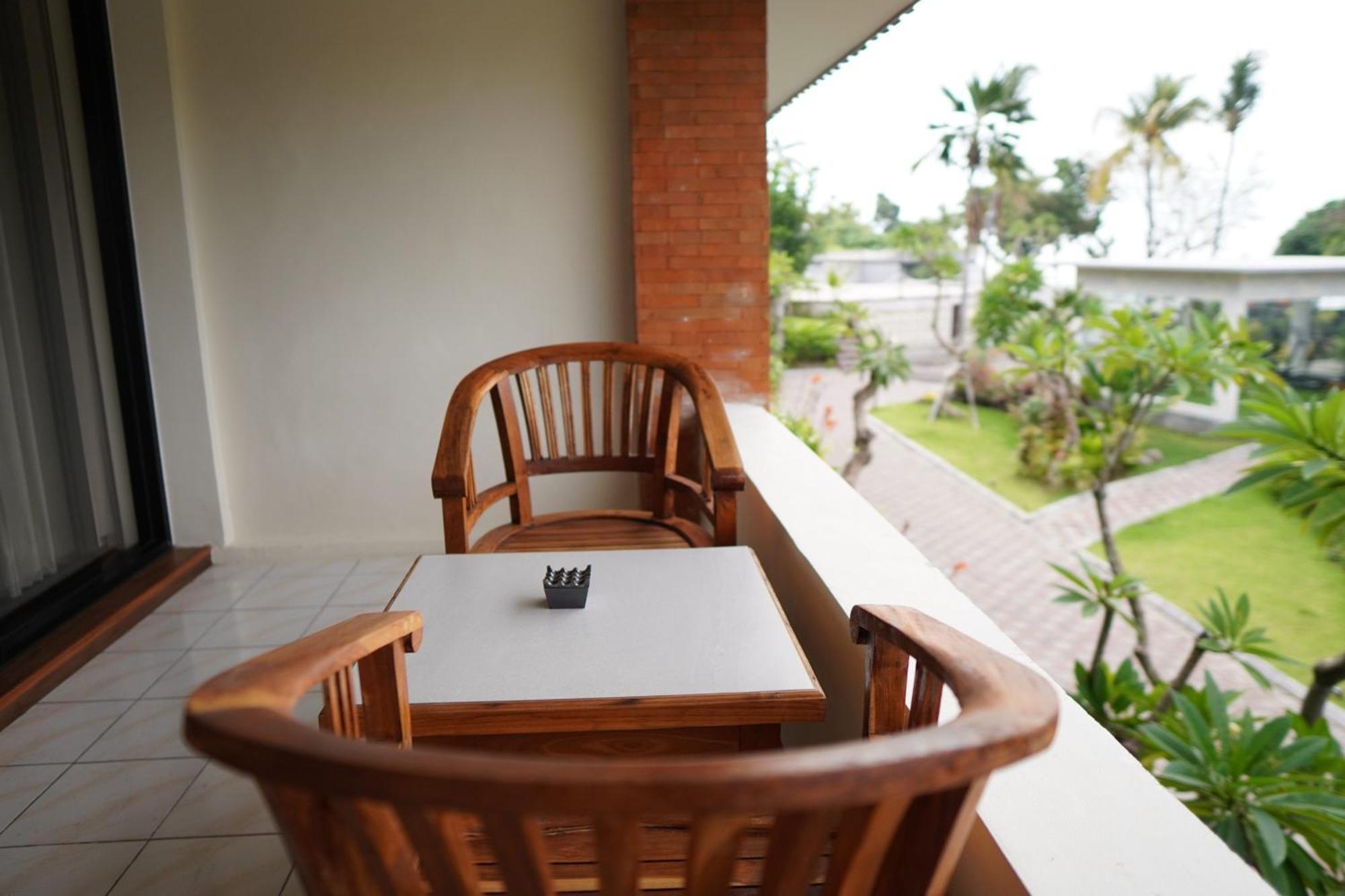 Lovina Haven Boutique Resort エクステリア 写真